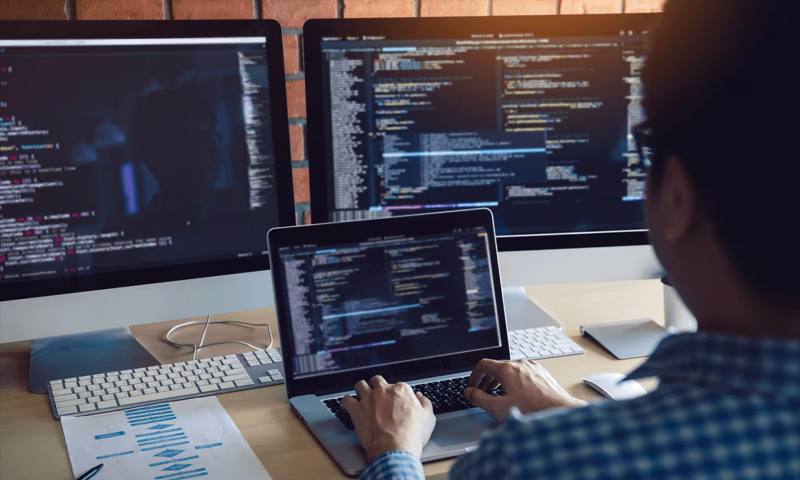数据科学选型：R与Python如何赋能丰县网站建设？